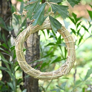 Couronnes tissées à la main Garden Village décorations <span class=keywords><strong>en</strong></span> <span class=keywords><strong>paille</strong></span> faites à la main perroquets d'oiseaux <span class=keywords><strong>de</strong></span> Noël escalade cage à oiseaux perchée suspendue - Product Image 2