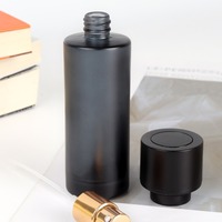 30ml Farbige Mattierte Glas-Parfümflasche mit Sprühkopf, Versiegelung und Formgebung, Ohne Duftstäbchen, Leere Papierbox-Verpackung, Ausländische Ausführung