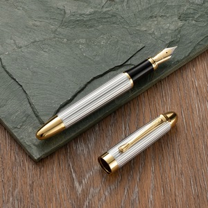 Pluma Estilográfica Negra de Envío Rápido de Alta Calidad <span class=keywords><strong>para</strong></span> Negocios y Ejecutivos con Punta Fina EF <span class=keywords><strong>para</strong></span> Caligrafía <span class=keywords><strong>para</strong></span> Hombres - Product Image 3