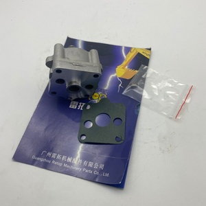 ปั๊มน้ำมัน 15471-35013 1547135013 สำหรับอะไหล่เครื่องยนต์ V2203 V2403 - Product Image 5