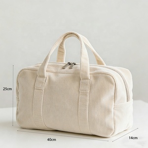 Bolsas de Lona Blancas con Logotipo Personalizado, Bolsas de Deporte de Pana Premium, Bolsa de Viaje Pequeña Minimalista - Product Image 4