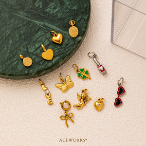 Boutique Chic Girl |   Pendentif en acier inoxydable plaqué or PVD 18 carats, motif cœur d'amour, nœud et rouge à lèvres, pour la création de bijoux féminins - Product Image 2