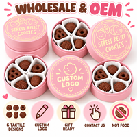 Nouveau Jouet Anti-Stress Toupie Bouton Biscuit Noir avec Fausse Boîte à Biscuits, Petit Cadeau, Ornement de Bureau