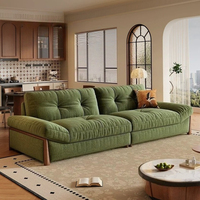 Dreisitzer-Sofa mit Knopfheftung aus Leinen, Massivholz-Sofa mit breiten Armlehnen, Mid-Century-Sofa mit tiefer Sitzfläche für das Wohnzimmer