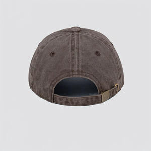 Casquette de baseball élégante et de haute qualité, avec logo brodé et effet délavé, 100% coton respirant. - Product Image 4