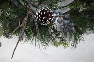 Venta al por Mayor de Coronas Navideñas Decorativas con Piñas para Colgar en la Puerta, Regalo de Navidad, Corona Artificial - Product Image 3