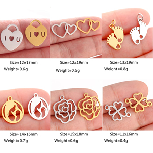 Colliers avec pendentifs <span class=keywords><strong>en</strong></span> forme de cœur, <span class=keywords><strong>en</strong></span> acier inoxydable plaqué or 18 carats, pour maman, famille, garçon, fille, cadeaux pour la fête des mères, fournitures de bijoux - Product Image 4