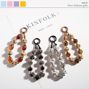 Chaîne de <span class=keywords><strong>porte</strong></span>-clés perlée avec <span class=keywords><strong>pompon</strong></span> imprimé léopard rétro tendance pour sacs - Product Image 2