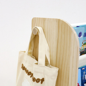 Bibliothèque en bois vert à quatre couches pour enfants avec <span class=keywords><strong>table</strong></span> à roulettes pour armoire de rangement de jouets pour salon ou hôtel - Product Image 6