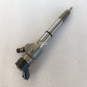 Hochwertige Dieselmotor-Ersatzteile Kraftstoffeinspritzdüse 0445110552 - Product Image 5