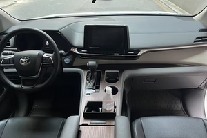 <span class=keywords><strong>Sienna</strong></span> <span class=keywords><strong>2023</strong></span> Edición de Lujo Híbrida 2.5L, MPV de 7 Plazas para Exportación - Product Image 6