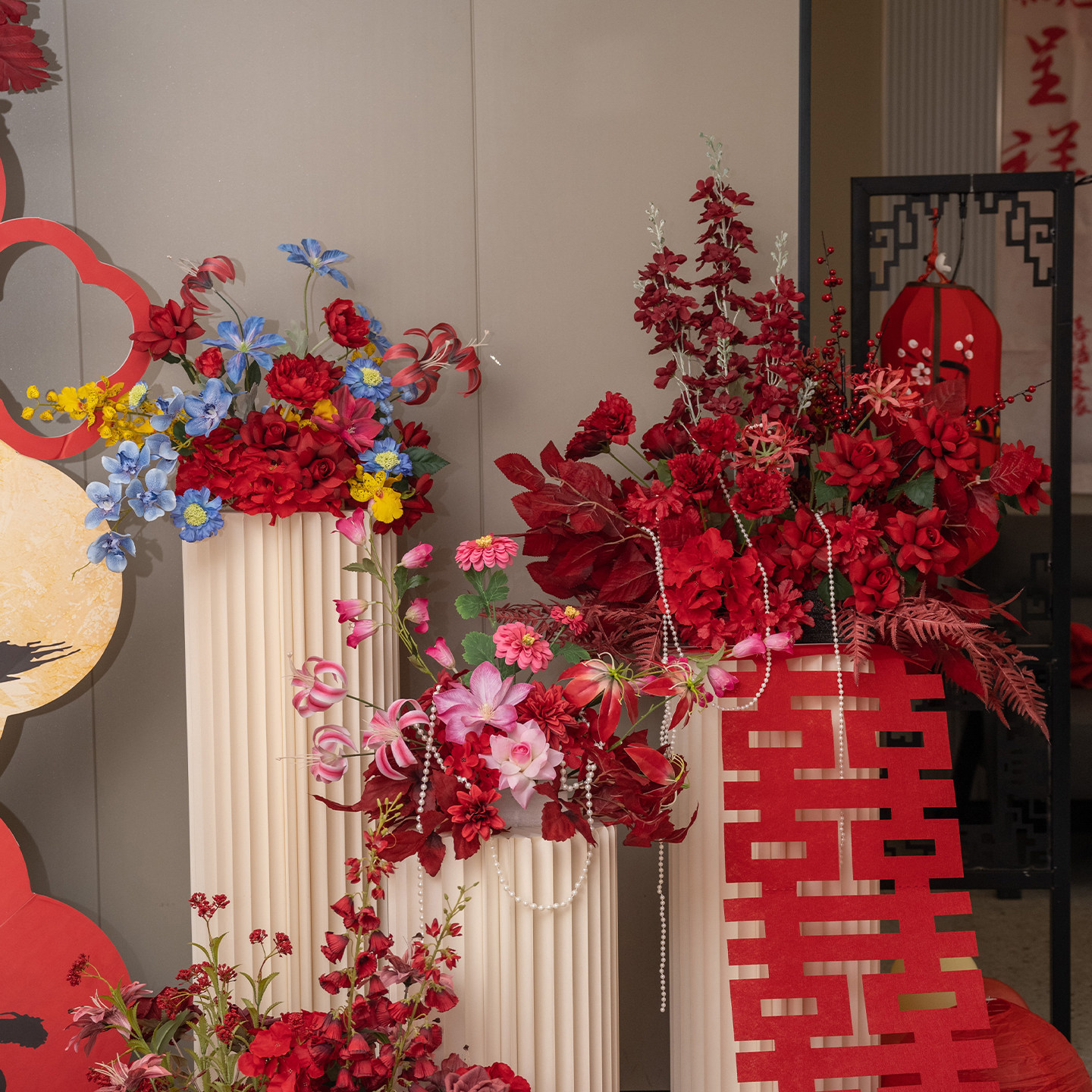Ensemble trois pièces rouge B [Fleur uniquement]
