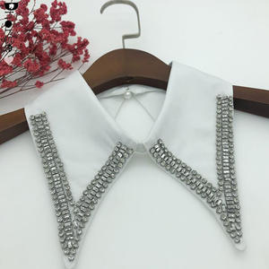 Dhorse, camisa de solapa cuadrada afilada con cuentas de diamantes de imitación de cristal extraíble de lujo, cuello falso - Product Image 3