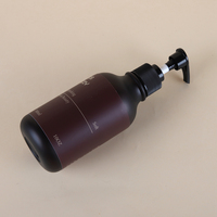 Bouteille Boston en PET mat à épaule inclinée, noire, avec pompe à lotion, 300 ml, pour emballage cosmétique (shampoing/gel douche/après-shampoing), finition soyeuse, vente en gros