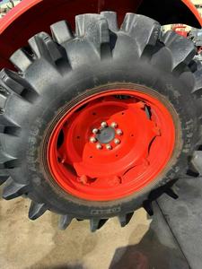 Tractor japonés usado KUBOTA Tractores agrícolas 70HP 85HP 95HP 4x4 Tractor de ruedas en venta - Product Image 5