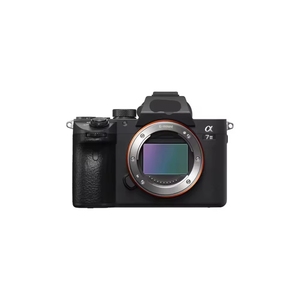 Oferta: Cámara sin Espejo Alpha A7 III (ILCEM3K/<span class=keywords><strong>B</strong></span>) Full-Frame con Lente de 28-70 mm y Pantalla LCD de 3 Pulgadas, Nueva en Stock - Product Image 6