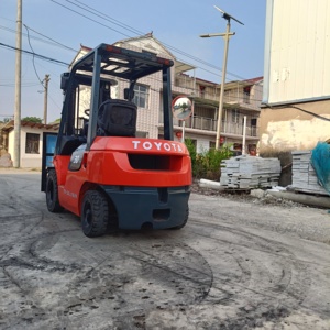 Toyota Mini <b>Forklift</b> 3 Ton Used Diesel 4500KG 0-2000 Hours Certified Original Japan FD30 - Product Image 3
