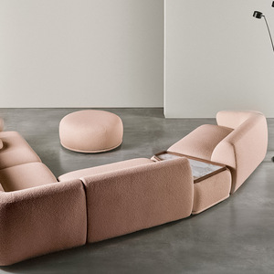 Juego Modular de Sofás Curvos Minimalistas de Lujo con Tela Bouclé, Mesa de Centro Integrada, para Interiores de Casa o Apartamento - Product Image 2