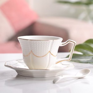 L Luxury European Style Simple Bone China Ceramic Coffee <strong>Cup</strong> <strong>Set</strong> 200ml Capacity Golden Rim Luxury Afternoon Tea <strong>Cup</strong> Saucers <strong>Set</strong> - Product Image 4