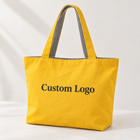 Sac fourre-tout réversible rayé en toile de coton poly, prêt à être expédié, avec option logo pour la vente en gros aux boutiques et l'approvisionnement OEM