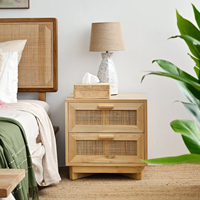 Ensemble de chambre à coucher Japandi en rotin, lit en bois massif, armoire, écran de séparation, table de chevet, chaise pour villa, hôtel, appartement - Vente en gros