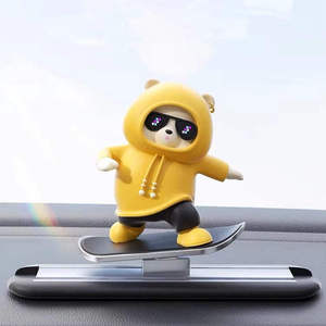 Adorno de oso para el salpicadero del coche, figura de oso de plástico, accesorios interiores - Product Image 2