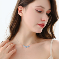 Collier Pendentif S925 en Argent Sterling avec Moissanite « Sourire Sept Princesses » à 4 Griffes 2g pour Femme, Chaîne Câble Polyvalente, Vente en Gros
