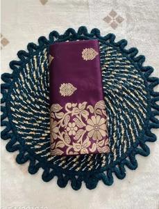 Sari de Seda Banarasi Hecho a Mano de Calidad de Exportación con Diseño de Zari, Sari Nupcial para Bodas y Celebraciones Festivas en Venta - Product Image 4