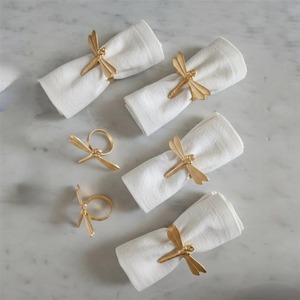 Porte-serviettes en métal de luxe de qualité supérieure pour table à manger, réutilisable, décoration de table pour mariage et restaurant, disponible à la vente - Product Image 2