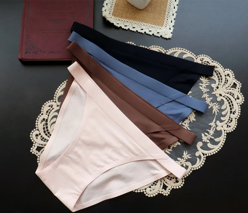 2 Pcs) New-Designed Ice Silk Low Waist Seamless Quality Thong Panty –