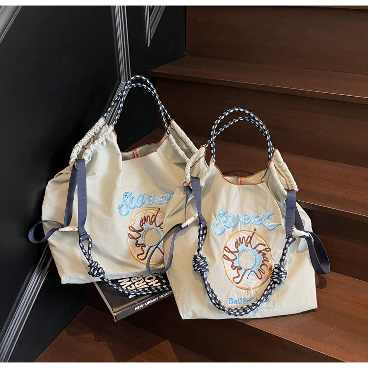 ออฟไวท์