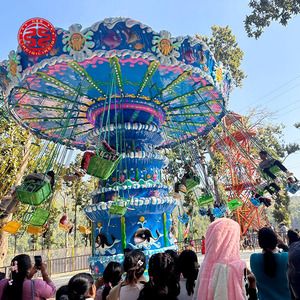 Manèges de parc d'attractions, manèges pour enfants, manèges à chaises volantes, chaises volantes de 24 à 36 places - Product Image 1