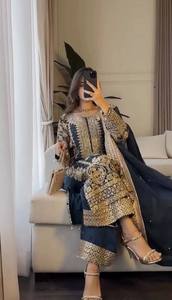 Salwar Kameez Indio Pakistaní para Mujer, Listo para Usar, Totalmente Cosido, Georgette Sintética, Bordado Pesado con Lentejuelas, Conjunto de Parte Superior e Inferior - Product Image 5