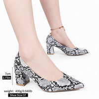 TieCT021 Chaussures pour femme, nouveau style personnalisé, sexy, à talons hauts, motif à carreaux 7 cm + talon épais en forme de D, avec bride de chaussure