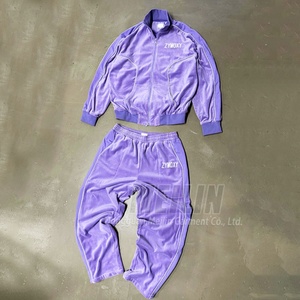OEM Custom Training Wear Winter Velvet Tracksuit Two Piece 2 Piece <b>Set</b> Jogger Suits Velvet Tracksuit for Men - Product Image 2