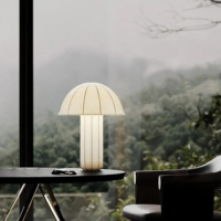 Lampe de bureau Kahlo moderne en fer et tissu, en forme de champignon, avec lumière LED pour chambre, bureau, salon, design simple