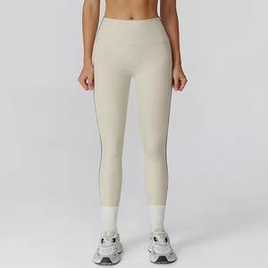 Ensembles d'entraînement 3 pièces personnalisables avec logo pour femmes – Tenue de sport sans manches extensible dans les quatre sens, coupe ajustée, fermeture éclair, taille haute, imprimé/uni - Product Image 5
