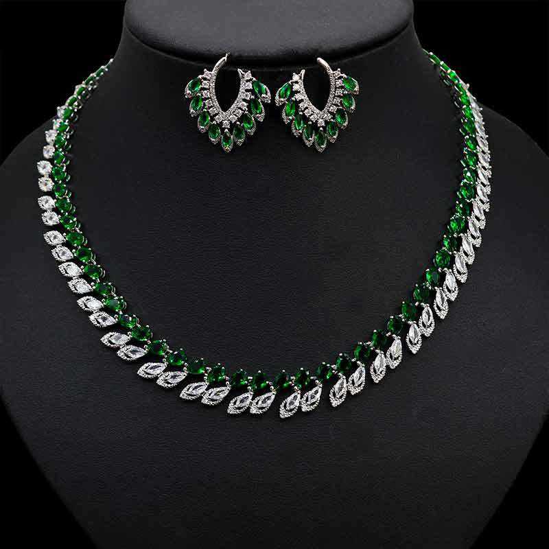 สีเขียว