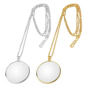 <span class=keywords><strong>Loupe</strong></span> pendentif plaquée or 5x pour femmes - Product Image 2
