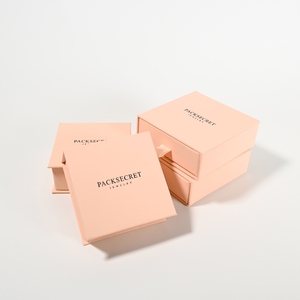 Boîte à bijoux avec tiroir coulissant et logo personnalisé, boîte cadeau en carton rose avec insert en mousse grise, présentoir à bijoux de qualité supérieure - Product Image 1