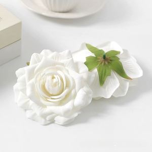 LO-53 Fleurs artificielles décoratives en gros, bourgeons <span class=keywords><strong>de</strong></span> roses à bords frisés, têtes <span class=keywords><strong>de</strong></span> roses en soie <span class=keywords><strong>de</strong></span> 10 cm pour événements, bouquets <span class=keywords><strong>de</strong></span> mariée et projets <span class=keywords><strong>de</strong></span> bricolage - Product Image 5