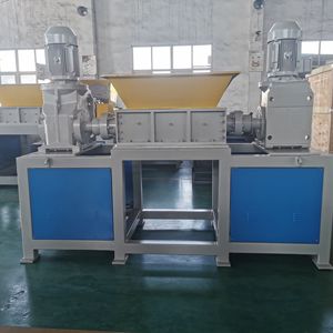 Trituradora de Residuos Industriales de Doble Eje con Bomba de Engranajes Eficiente para Plástico, Cartón, Chatarra, Neumáticos - Marca OUSUI - Product Image 2