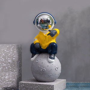 Oturma odası Nordic Led ışık reçine parti dekorasyon aksesuarı <span class=keywords><strong>Modern</strong></span> ev yaşam boyutu astronot heykel - Product Image 1