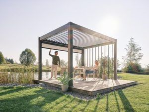 Elegante Conjunto de Pérgola de Aluminio con Cortinas y Mosquitera para Exteriores - Product Image 3