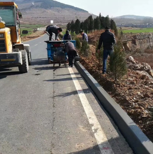 آلة تشكيل حواف الطرق الأكثر شعبية، آلة تشكيل حواف الخرسانة للمناظر الطبيعية، آلة رصف القنوات للبيع - Product Image 4