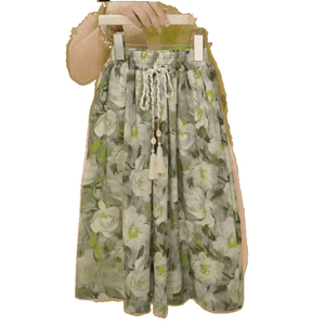 Completo Estivo per Bambine in Stile Coreano: Top alla Moda + Pantaloni Larghi, Set Due Pezzi con Motivi Floreali - Product Image 4