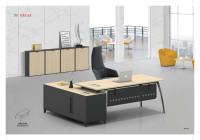Bureau de direction moderne, grand bureau de patron, bureau à domicile, bureau de travail pour directeur commercial, table de bureau avec structure métallique