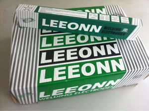 Électrodes de soudage au rutile AWS E6013 de qualité industrielle avec flux avancé pour une apparence de soudure propre - Product Image 2