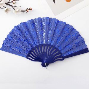 Éventail portable en bambou personnalisé pour cadeaux promotionnels, modèle publicitaire sculpté et peint, motif décoratif - Product Image 1