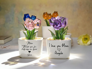 Vaso <span class=keywords><strong>di</strong></span> Tulipani in Vetro Personalizzato, Fioriera con Nome Personalizzato, Regalo Fatto a Mano per la Festa della Mamma, Decorazione per la Casa, Ornamento da Tavolo - Product Image 1